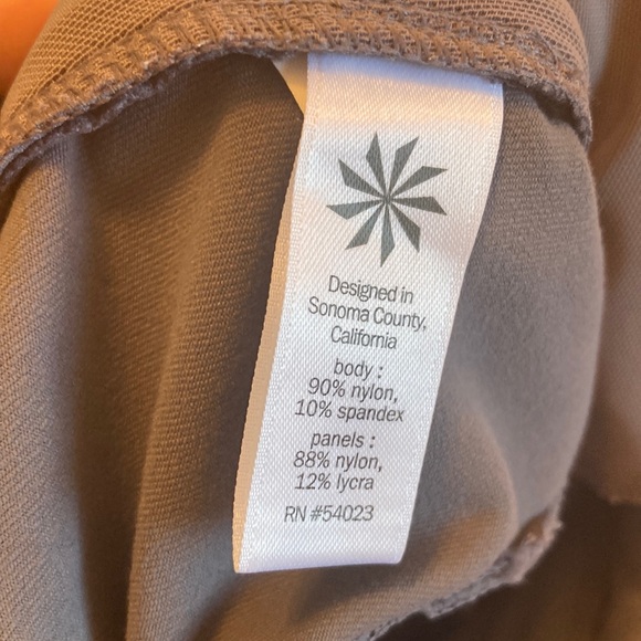 ATHLETA women’s skinny High rise pants size 4. Like new - Picture 8 of 9